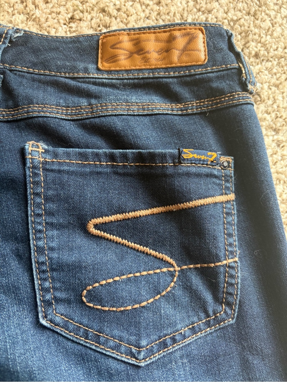 Seven7 dark wash skinny Jeans with Tan Stitching
